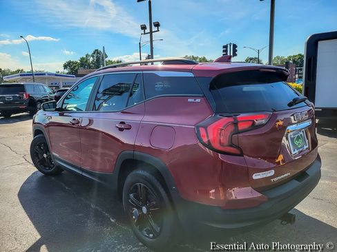 Used 2021 GMC Terrain SLE w/ Driver Convenience Package FWD image 6