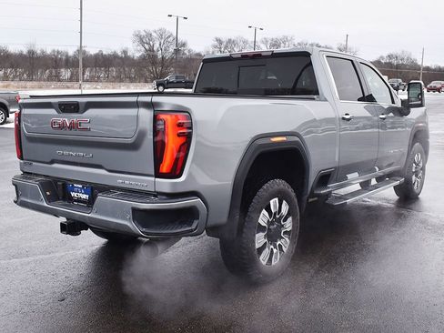 Used 2025 GMC Sierra 2500 Denali image 15