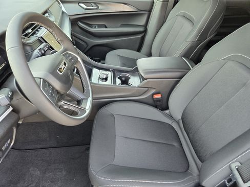 New 2026 Jeep Grand Cherokee L Laredo AWD/4WD image 11