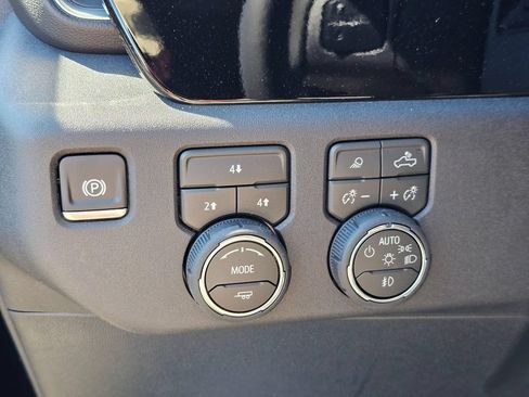 New 2026 Chevrolet Silverado 3500 LT w/ Trail Boss Package AWD/4WD image 24