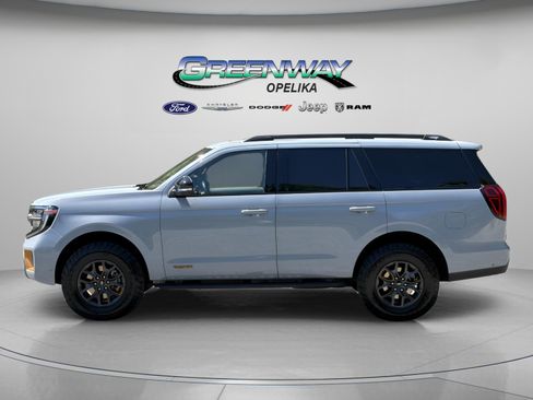 Used 2025 Ford Expedition Tremor AWD/4WD image 16