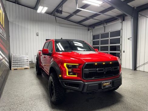 Used 2020 Ford F150 Raptor w/ Equipment Group 802A Luxury AWD/4WD image 32