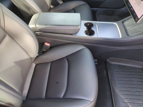 Used 2022 Tesla Model 3 Performance image 24