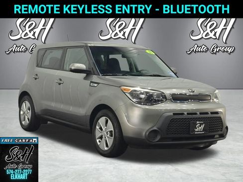 Used 2015 Kia Soul FWD image 1