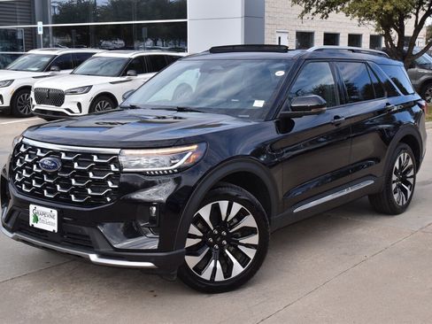 Certified 2025 Ford Explorer Platinum w/ LUX Leather Package image 41