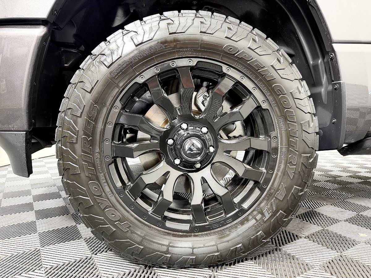 Used 2023 RAM 1500 Laramie AWD/4WD image 29