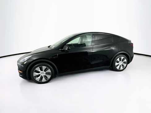 Used 2021 Tesla Model Y Long Range AWD/4WD image 4