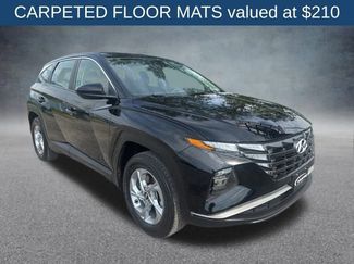Used 2023 Hyundai Tucson SE image 1