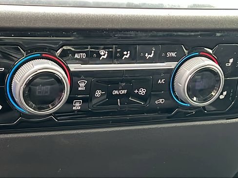 Used 2023 Chevrolet Silverado 1500 RST w/ Z71 Off-Road Package image 14