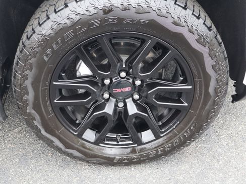 Used 2025 GMC Sierra 1500 Elevation image 15