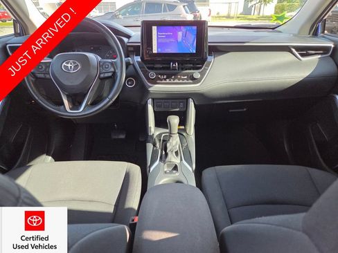 Used 2023 Toyota Corolla Cross LE FWD image 5