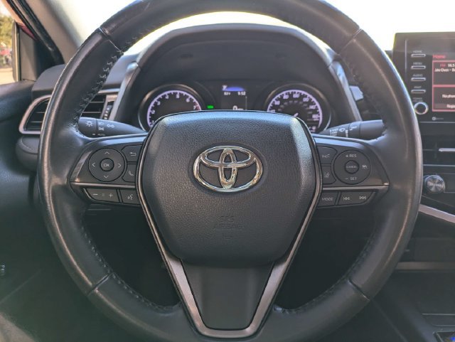Used 2021 Toyota Camry SE w/ Convenience Package FWD image 29
