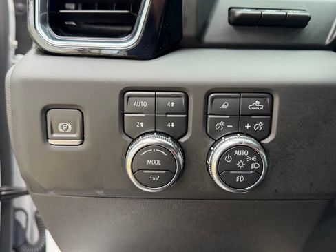 Used 2024 GMC Sierra 1500 Denali w/ Denali Reserve Package AWD/4WD image 30