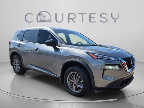 Used 2021 Nissan Rogue S FWD image 9