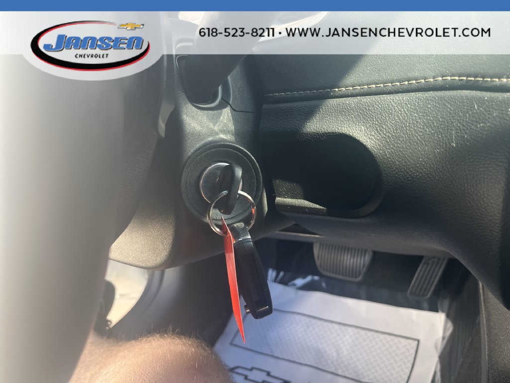 Used 2015 Chevrolet Camaro LT w/ 1LT Preferred Package RWD image 16