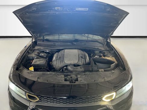 Used 2018 Dodge Charger R/T RWD image 31