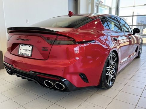 Used 2022 Kia Stinger GT2 image 39
