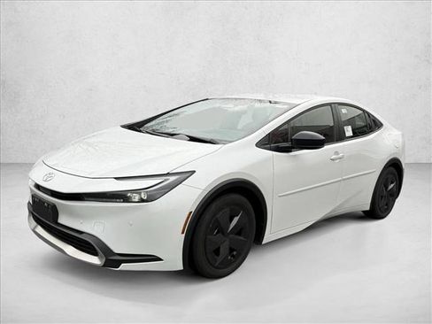 Used 2024 Toyota Prius Prime SE image 1