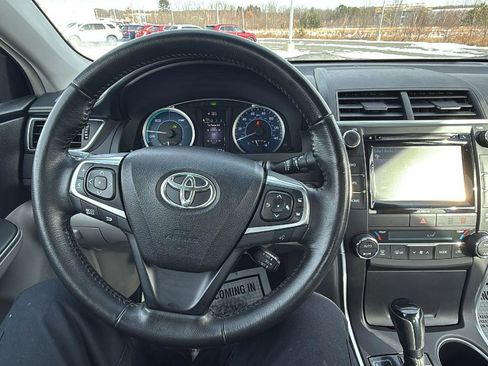 Used 2016 Toyota Camry XLE image 26