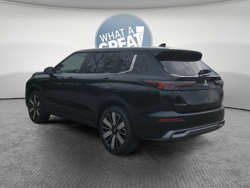 New 2026 Mitsubishi Outlander SE AWD/4WD image 6
