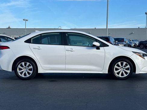 Used 2024 Toyota Corolla LE image 6