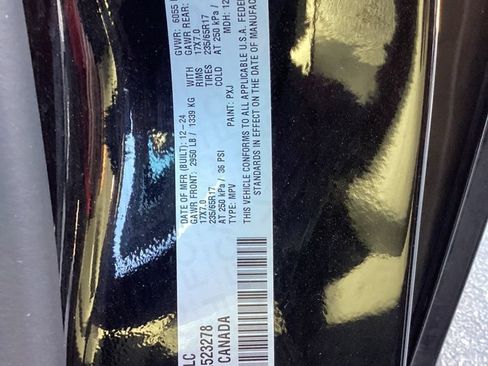 Used 2025 Chrysler Pacifica Select FWD image 11