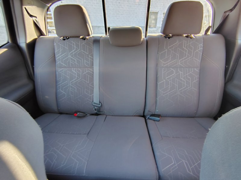 Used 2018 Toyota Tacoma TRD Sport AWD/4WD image 15