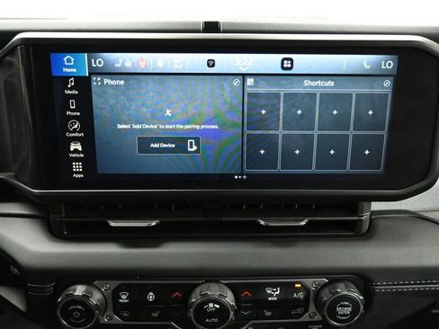 Used 2025 Jeep Wrangler Unlimited Sahara w/ Safety Group AWD/4WD image 20