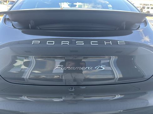 Used 2014 Porsche Panamera 4S image 32