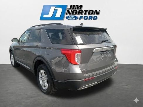 Used 2023 Ford Explorer XLT w/ Equipment Group 202A AWD/4WD image 7