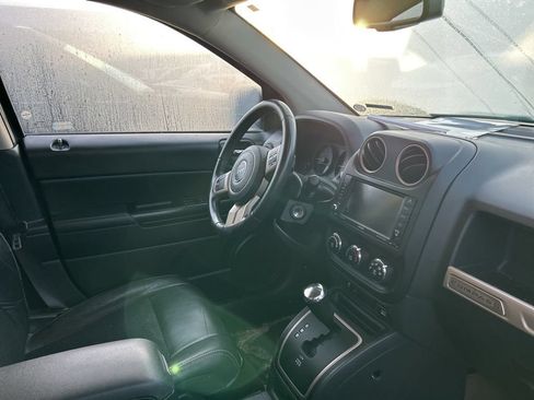 Used 2016 Jeep Compass 75th Anniversary w/ Power Value Group FWD image 9