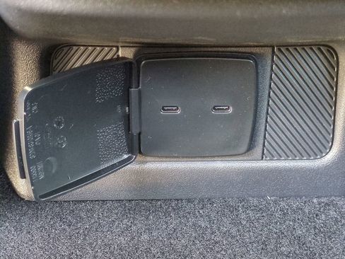 New 2025 Ford Bronco 4-Door image 15