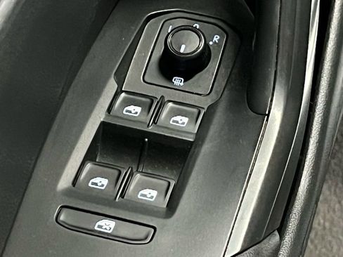 Used 2020 Volkswagen Jetta R-Line w/ R-Line Cold Weather Package image 18