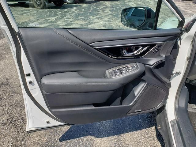 Used 2022 Subaru Outback Limited AWD/4WD image 13