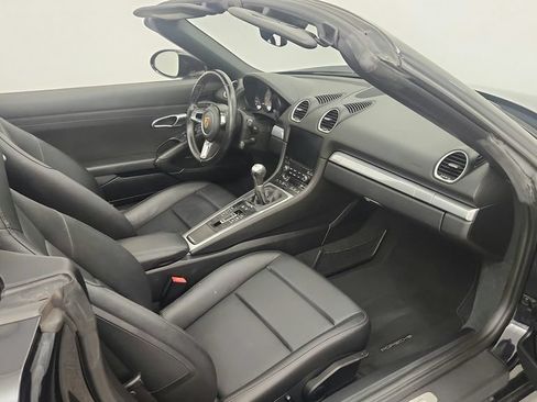 Used 2018 Porsche 718 Boxster S RWD image 20