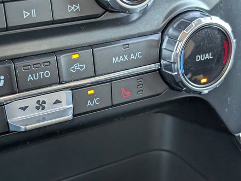 Used 2022 Ford F150 XLT w/ Equipment Group 302A High image 5