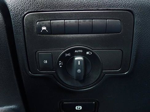 Used 2023 Mercedes-Benz Metris Passenger image 22