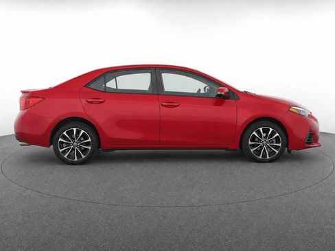 Used 2017 Toyota Corolla SE FWD image 8