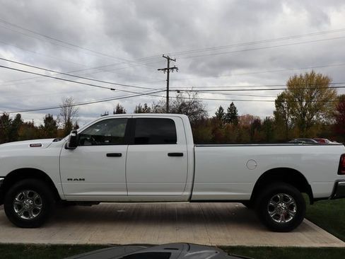 Used 2025 RAM 3500 Big Horn image 31