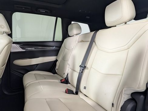 Certified 2022 Cadillac XT6 Sport w/ Technology Package image 7