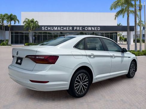 Used 2019 Volkswagen Jetta SEL w/ Cold Weather Package FWD image 7
