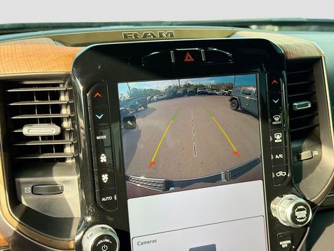 Used 2023 RAM 1500 Limited w/ Bed Utility Group image 33