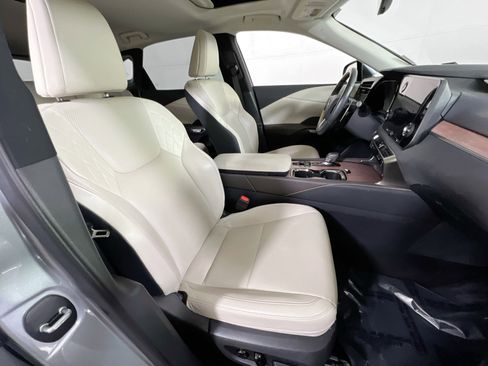 Used 2023 Lexus RX 350 Premium w/ Accessory Package image 28