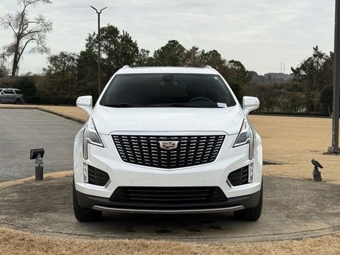 Used 2023 Cadillac XT5 Premium Luxury image 2
