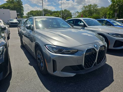 Certified 2023 BMW i4 eDrive35 RWD image 1