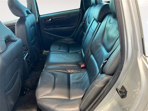 Used 2014 Toyota RAV4 XLE image 11