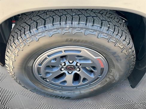 New 2025 Nissan Frontier Pro-X image 28