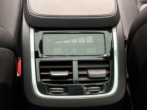 Used 2023 Volvo XC90 T8 Plus w/ Protection Package Premier image 19