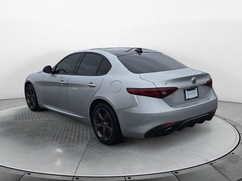 Used 2017 Alfa Romeo Giulia AWD w/ Sport Appearance Package image 3