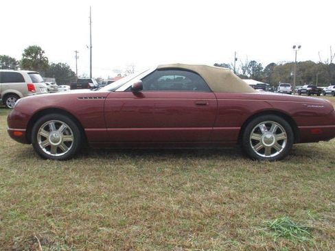 Used 2004 Ford Thunderbird Base image 6